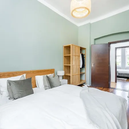 Spacious Apartment Near Prague Center Exteriér fotografie