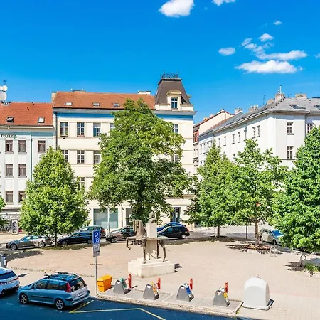 Spacious Apartment Near Prague Center Exteriér fotografie