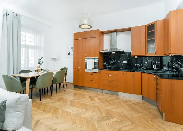 Spacious Apartment Near Prague Center